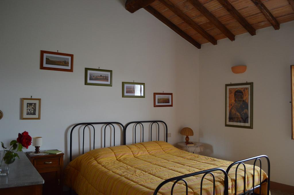 Agriturismo La Disperata Villa San Quirico d'Orcia Exterior photo